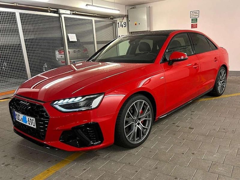 Rot Gebraucht 2024 Audi A4 Competition Limousine | 41.850 € (Fairer Preis) - Bild 1/4