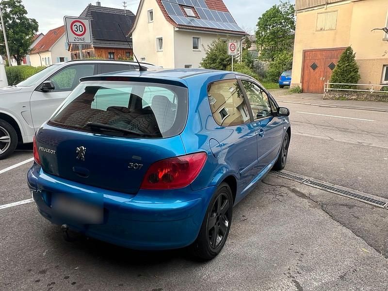 Gebraucht Peugeot 307 109 PS (80 kW) 2003 Blau Kleinwagen