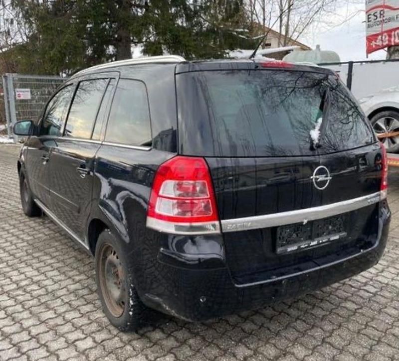 Gebraucht Opel Zafira Edition 110 PS (80 kW) 2010 Schwarz Van / Kleinbus