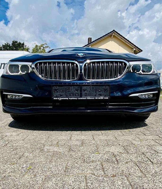 Gebraucht BMW 530 265 PS (194 kW) 2017 Blau Limousine