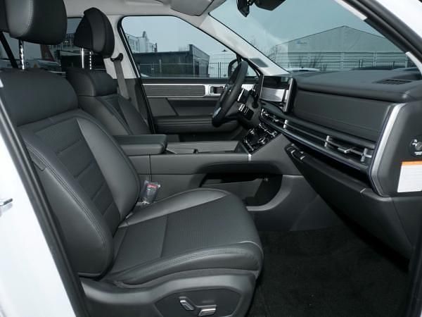 Neu Hyundai Santa Fe Signature 216 PS (158 kW) 2025 Weiß (creamy white) SUV