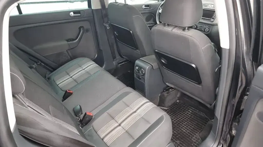 Gebraucht VW Golf Plus Cross 122 PS (89 kW) 2012 Schwarz Van / Kleinbus