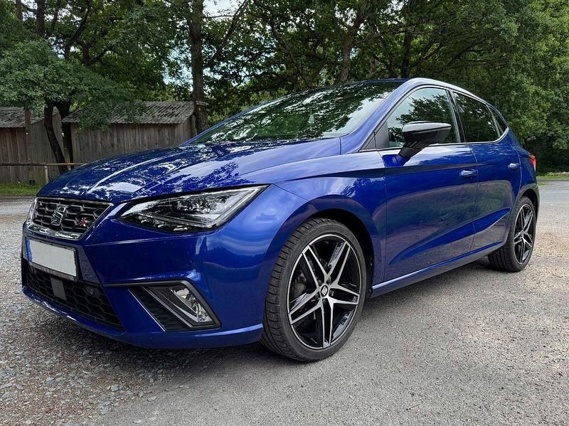 Blau Gebraucht 2020 Seat Ibiza FR Limousine | 15.500 € (Fairer Preis) - Bild 1/4
