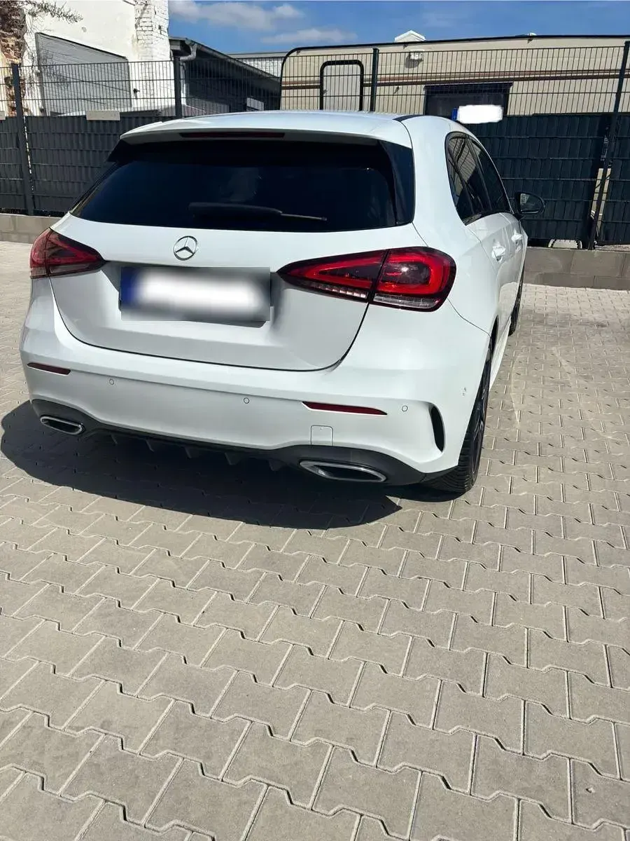 Gebraucht Mercedes A250 AMG line 224 PS (164 kW) 2019 Weiß Limousine