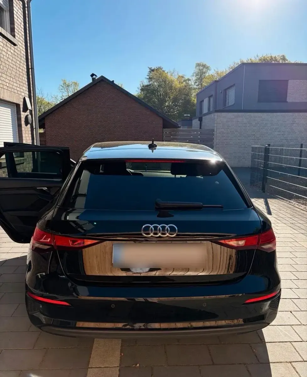 Gebraucht Audi A3 150 PS (110 kW) 2021 Schwarz Limousine