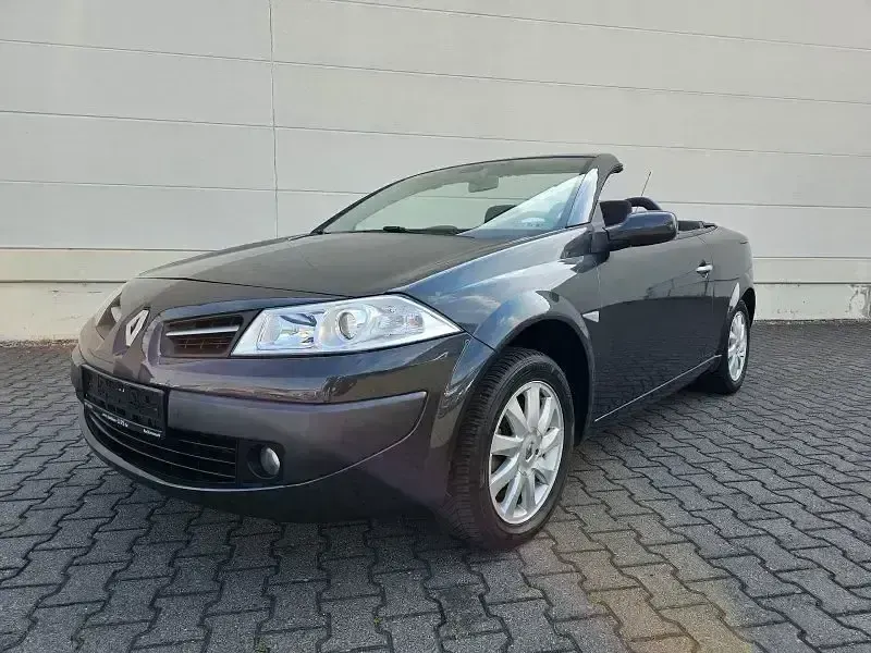 Gebraucht Renault Mégane Cabriolet Avantage 112 PS (82 kW) 2009 Grau eclipse Cabrio