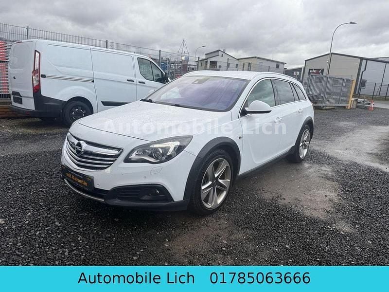 Gebraucht Opel Insignia Country Tourer Basis 194 PS (142 kW) 2014 Weiß Kombi