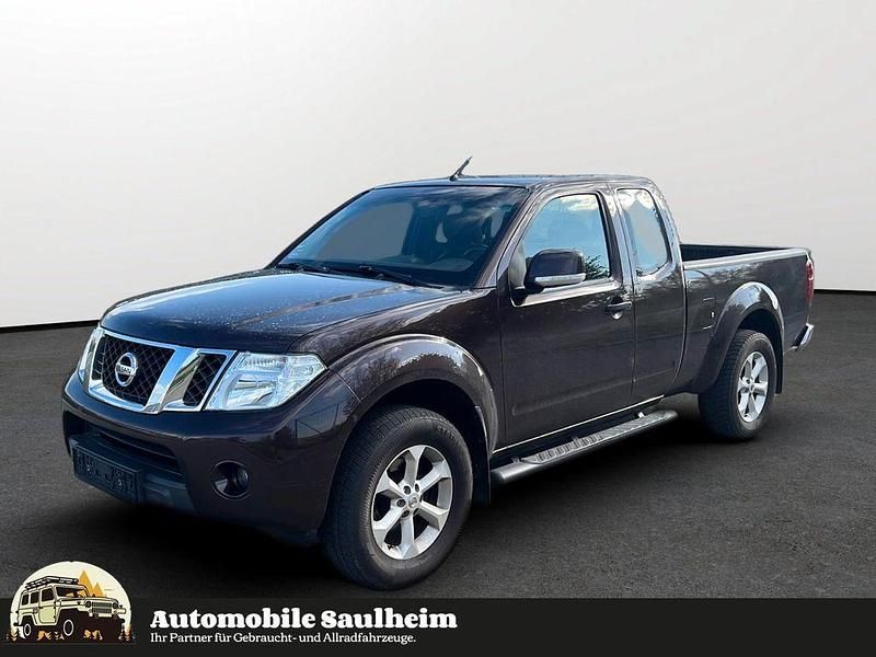 Gebraucht Nissan Navara SE 190 PS (139 kW) 2013 Violett Pickup