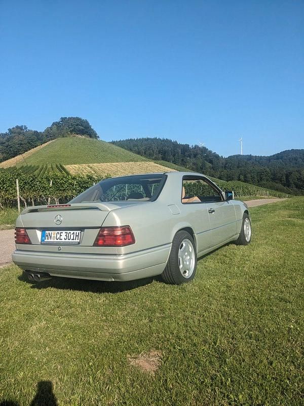 Gebraucht 1991 Mercedes E300 Coupé | 14.500 € - Bild 1/4