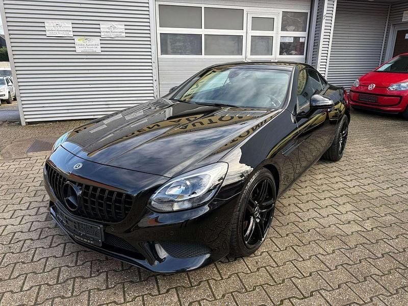 Gebraucht Mercedes SLC200 184 PS (135 kW) 2016 Schwarz Cabrio