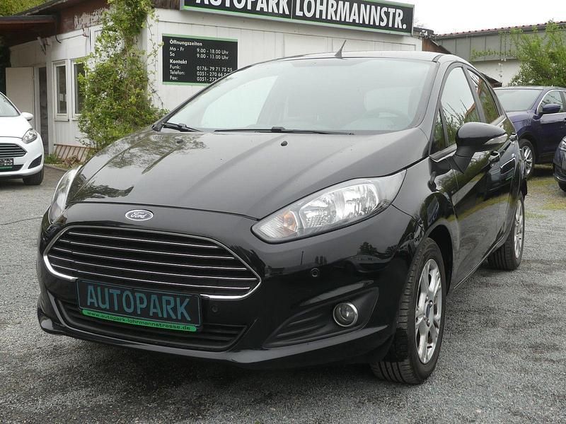 Gebraucht Ford Fiesta SYNC Edition 80 PS (58 kW) 2013 Schwarz Kleinwagen