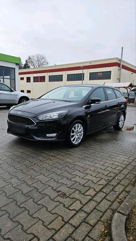 Second-hand Ford Focus 101 CP (74 kW) 2017 Negru Break