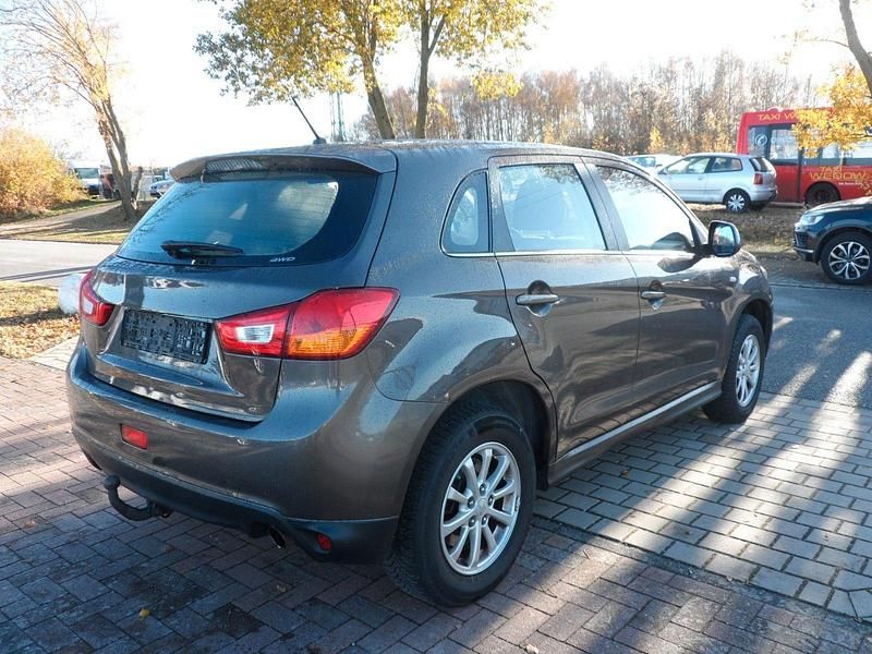 Gebraucht Mitsubishi ASX Invite 150 PS (110 kW) 2013 Braun SUV