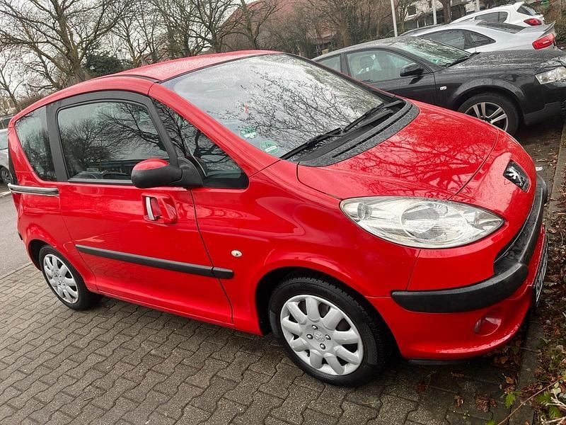 Gebraucht Peugeot 1007 Sport 109 PS (80 kW) 2007 Rot Van / Kleinbus
