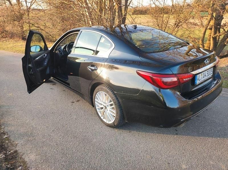 Gebraucht Infiniti Q50 170 PS (125 kW) 2017 Schwarz Limousine