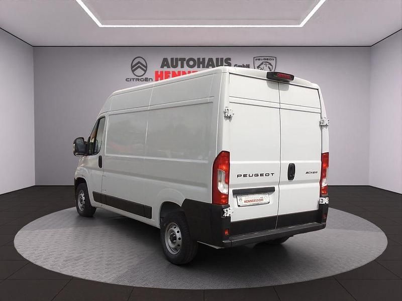 Neu Peugeot Boxer 140 PS (102 kW) 2025 Kaolin weiß Van