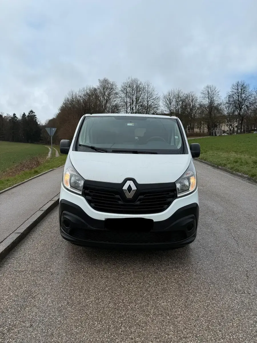 Gebraucht Renault Trafic 125 PS (91 kW) 2018 Weiß Van / Kleinbus