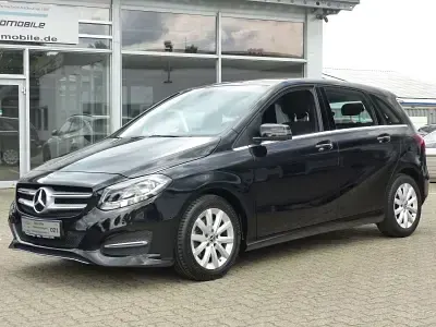 Gebraucht Mercedes B180 Style 122 PS (89 kW) 2018 Van / Kleinbus