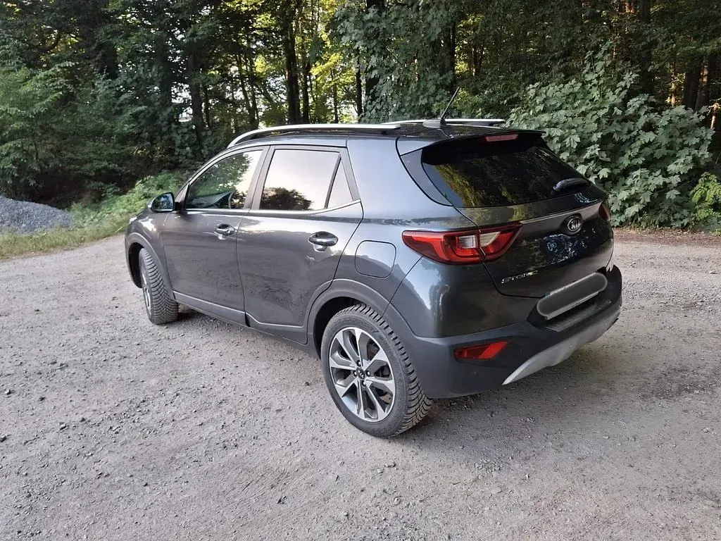 Gebraucht Kia Stonic Platinum 120 PS (88 kW) 2017 Grau SUV