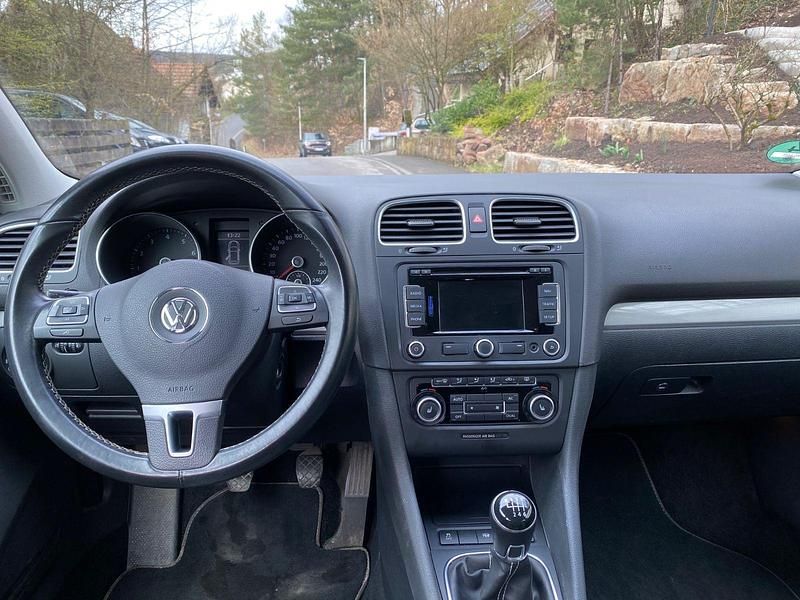 Gebraucht VW Golf VII 122 PS (89 kW) 2012 Grau Limousine