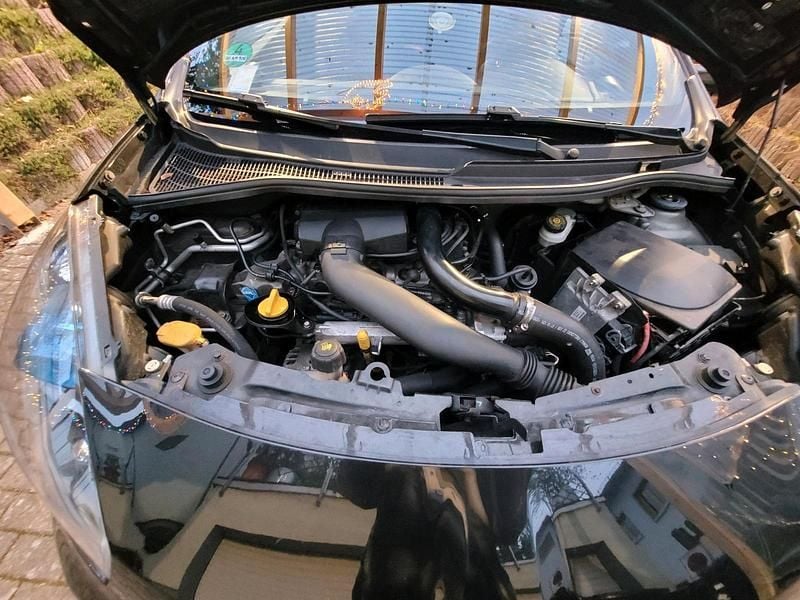 Gebraucht Renault Wind 101 PS (74 kW) 2010 Schwarz Coupé