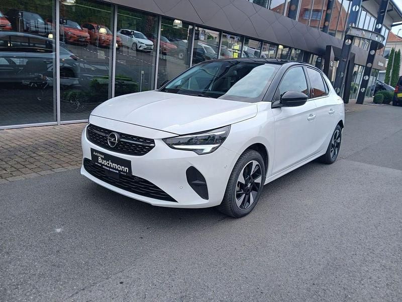 Weiß Gebraucht 2022 Opel Corsa-e Elegance Kleinwagen | 17.490 € (Etwas zu teuer) - Bild 1/4