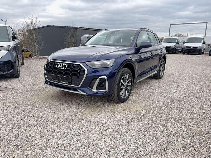 Gebraucht Audi Q5 S-Line 204 PS (150 kW) 2023 Navarrablau SUV