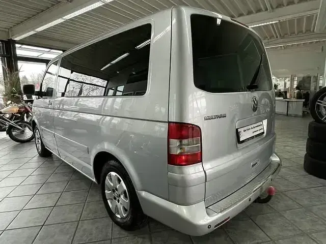 Gebraucht VW Multivan Comfortline 131 PS (96 kW) 2004 Andere Van / Kleinbus