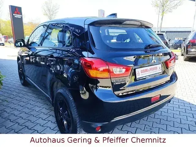 Gebraucht Mitsubishi ASX Basis 117 PS (86 kW) 2017 Schwarz SUV