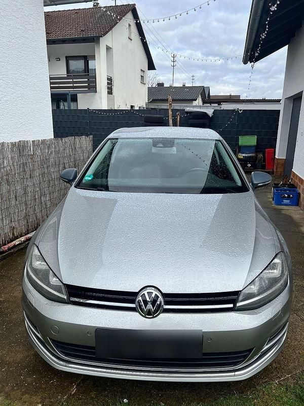 Gebraucht VW Golf VII Highline 125 PS (91 kW) 2013 Silber Limousine