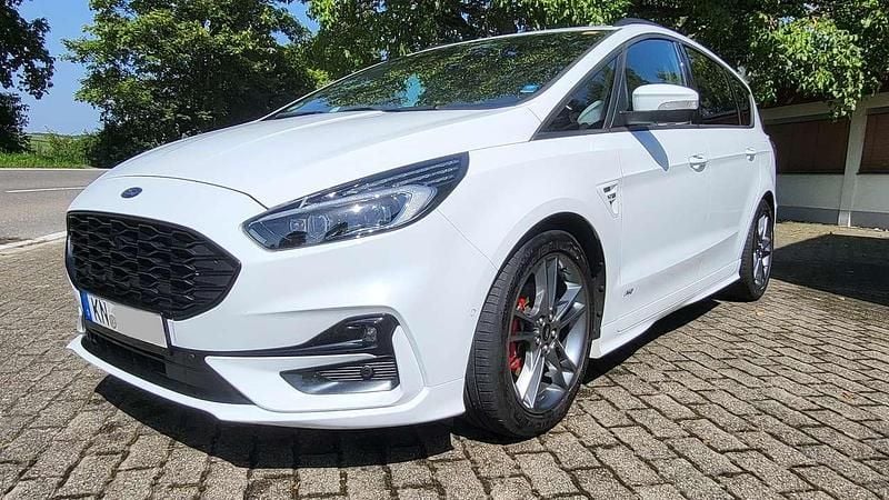 Weiß Gebraucht 2019 Ford S-MAX S Van / Kleinbus | 29.000 € (Teuer) - Bild 1/4