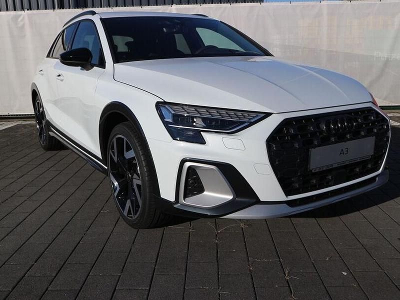 Gebraucht Audi A3 Sport 150 PS (110 kW) 2025 Weiß Limousine