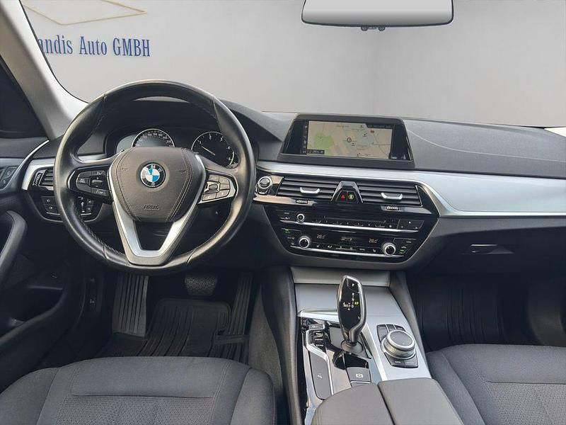 Gebraucht BMW 520 190 PS (139 kW) 2019 Grau Limousine