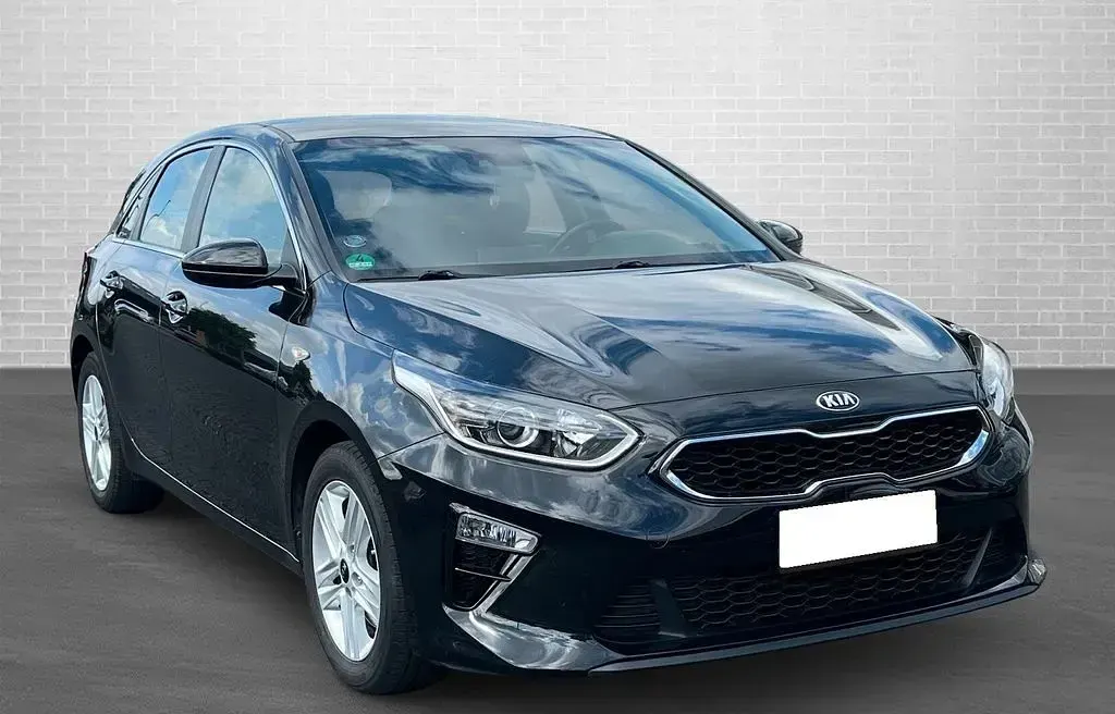 Gebraucht Kia Ceed Play 99 PS (72 kW) 2018 Schwarz Kleinwagen