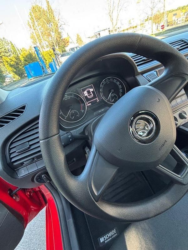 Gebraucht Skoda Fabia Cool Plus 75 PS (55 kW) 2019 Rot Kleinwagen