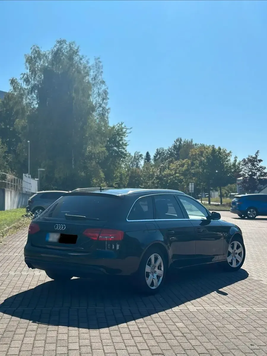 Gebraucht Audi A4 Ambiente 143 PS (105 kW) 2013 Schwarz Kombi
