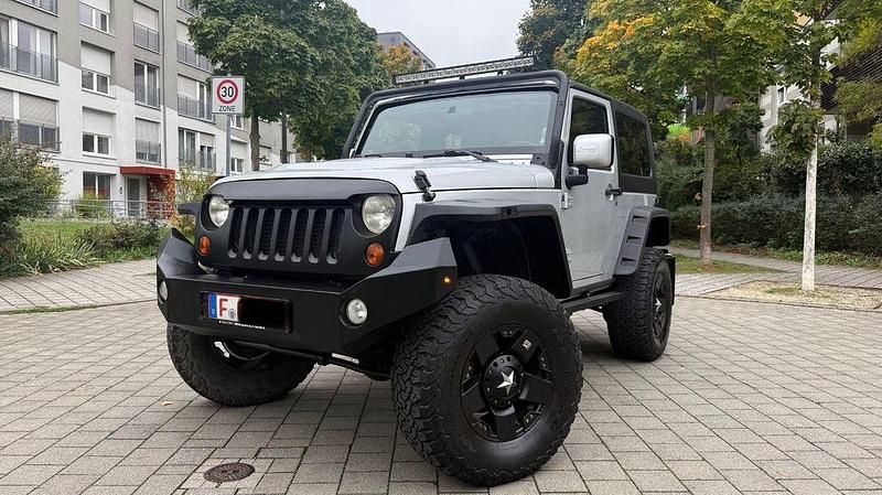 Gebraucht Jeep Wrangler Sahara 177 PS (130 kW) 2010 Silber SUV