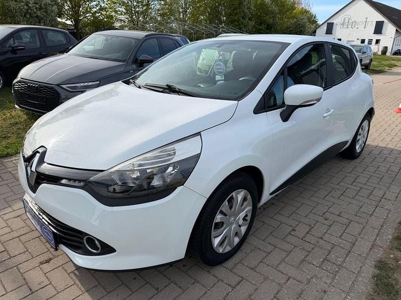 Brugt Renault Clio IV Expression 73 HK (53 kW) 2014 Hvid Sedan