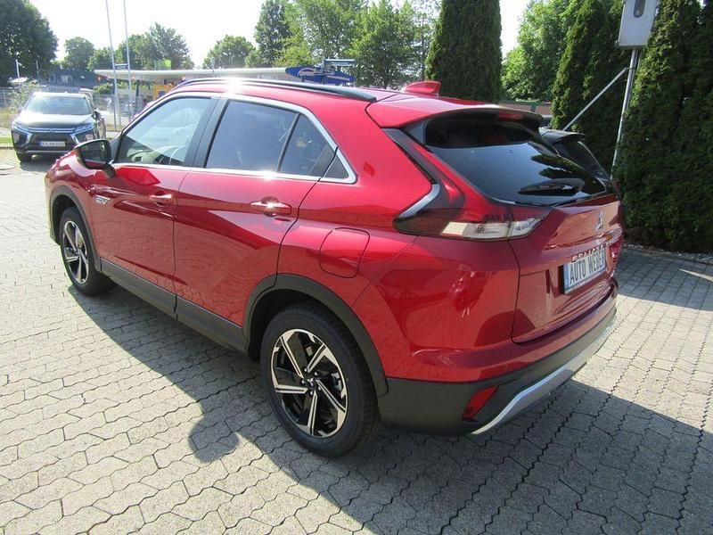 Gebraucht Mitsubishi Eclipse Cross Plus 188 PS (138 kW) 2024 Rot SUV