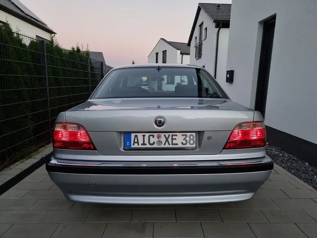 Gebraucht BMW 730 218 PS (160 kW) 1994 Silber Limousine