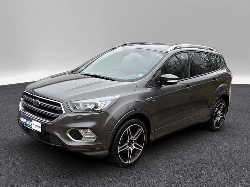 Gebraucht Ford Kuga ST-Line 150 PS (110 kW) 2019 Grau SUV