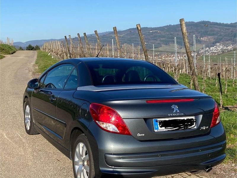 Gebraucht Peugeot 207 CC 120 PS (88 kW) 2013 Grau Cabrio