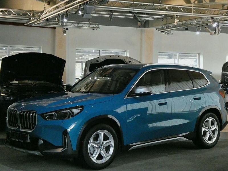 Gebraucht BMW X1 xLine 163 PS (119 kW) 2024 Individual blue bay lagoon SUV