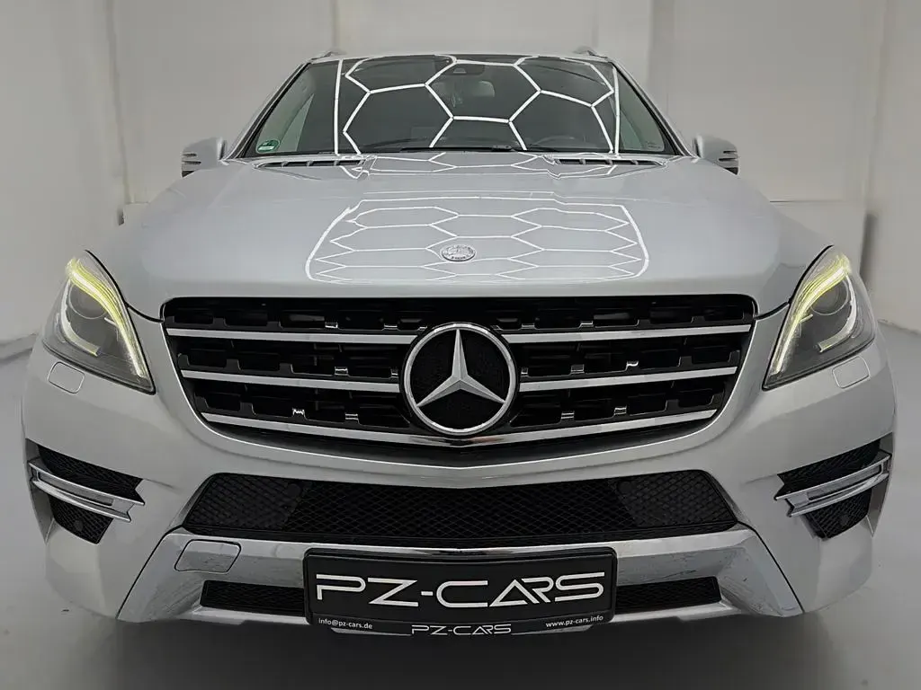Gebraucht Mercedes ML350 AMG line 258 PS (189 kW) 2012 Silber SUV