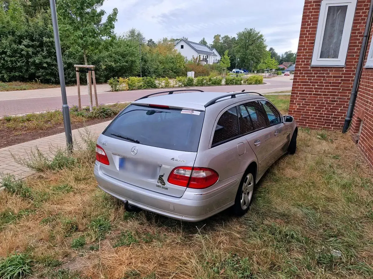 Gebraucht Mercedes E320 224 PS (164 kW) 2005 Silber Kombi
