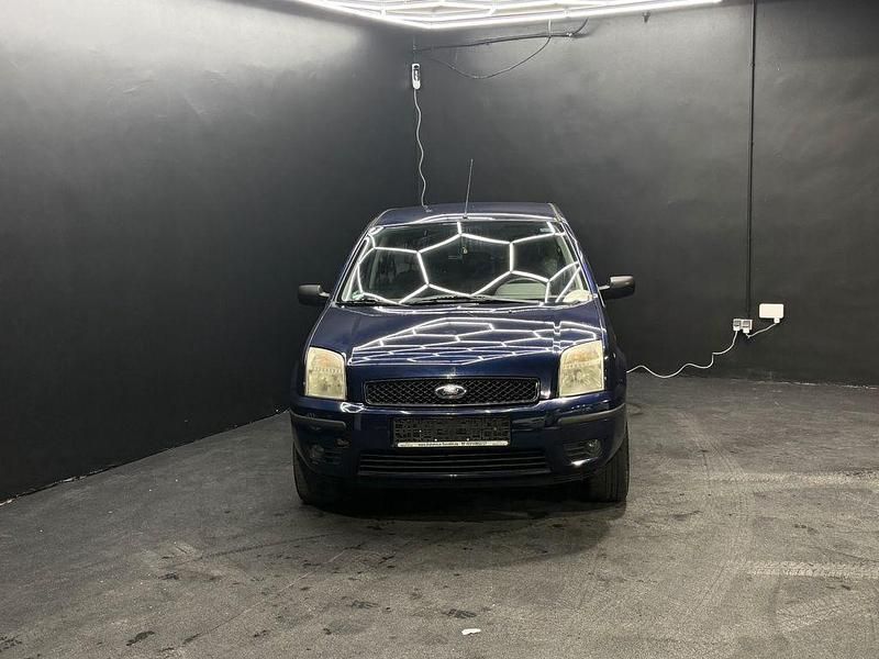 Blau Gebraucht 2003 Ford Fusion Trend Limousine | 2.950 € (Fairer Preis) - Bild 1/4