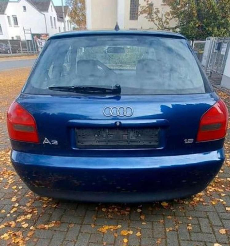 Gebraucht Audi A3 Attraction 150 PS (110 kW) 2000 Blau Limousine