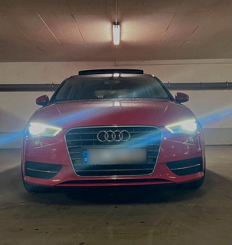Rot Gebraucht 2014 Audi A3 Premium Kombi | 10.000 € (Fairer Preis) - Bild 1/4