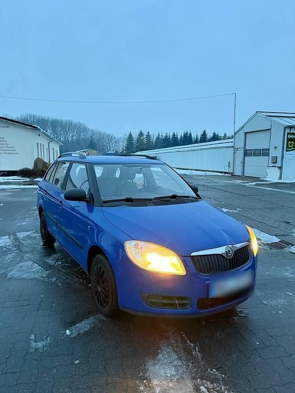 Gebraucht Skoda Fabia 65 PS (47 kW) 2010 Blau Kombi