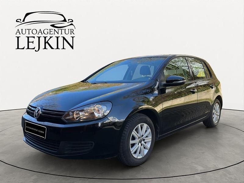 Gebraucht VW Golf VI 105 PS (77 kW) 2011 Schwarz Kleinwagen